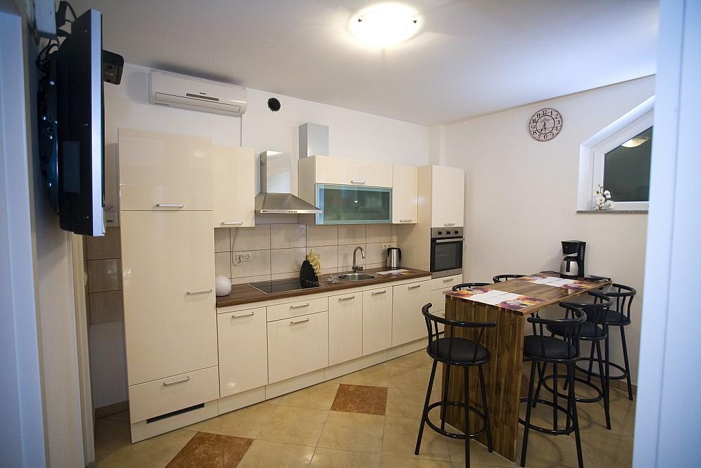 Apartments Rubic Omiš Quarto foto