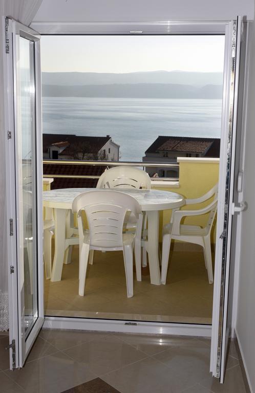 Apartments Rubic Omiš Quarto foto